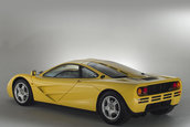 McLaren F1 cu 239 km la bord