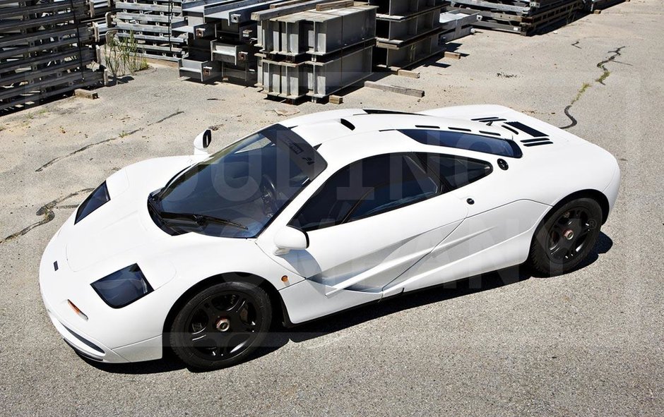 McLaren F1 in Marlboro White