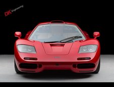 McLaren F1 rosu