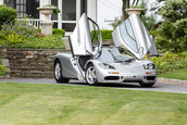 McLaren F1 vandut