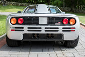 McLaren F1 vandut