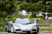 McLaren F1 vandut