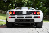 McLaren F1 vandut