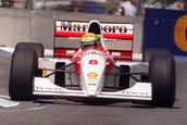 McLaren MP4/8A condus de Senna