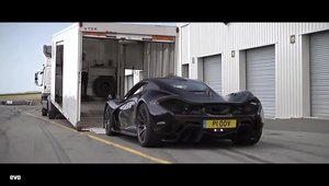 McLaren P1 vs. Porsche 918 Spyder: Care-i mai rapid pe circuit?