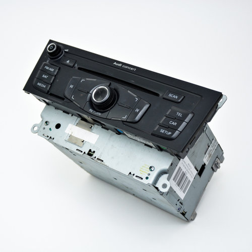 Media Player / Radio / Unitate CD / Casetofon CD Player,Functii Navigatie,Radio Audi A4 B8 (8K) 2007...