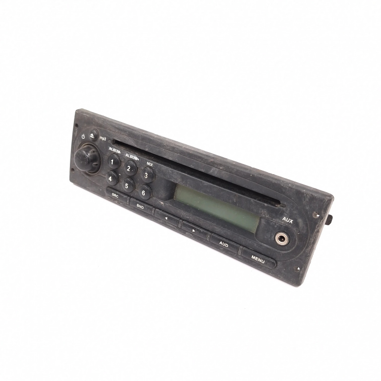 Media Player / Radio / Unitate Cd / Casetofon Dacia Duster 1 (Hs) 2010-2017 Cd Player Mp3 Radio 8649560020