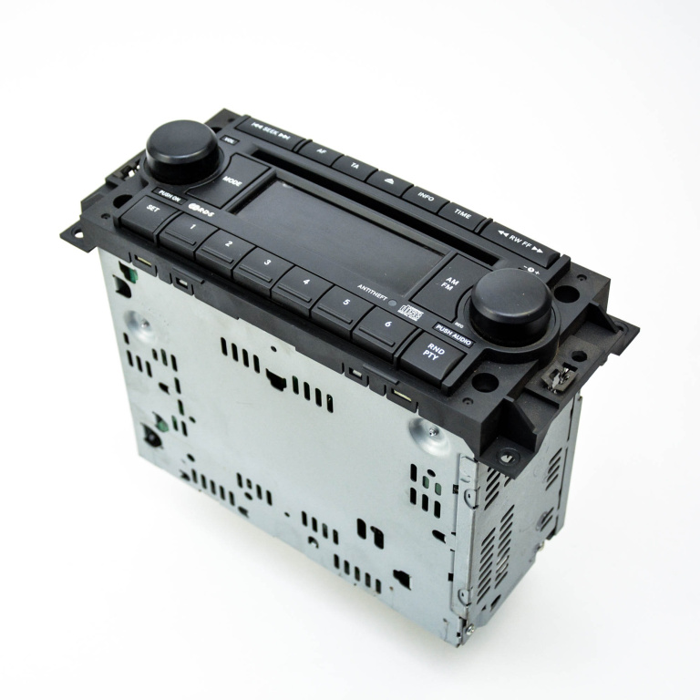 Media Player / Radio / Unitate Cd / Casetofon Jeep Compass (Mk49) 2006 > 2.4 4X4 Ed3 Benzina Cd Player Radio P05091509Ag