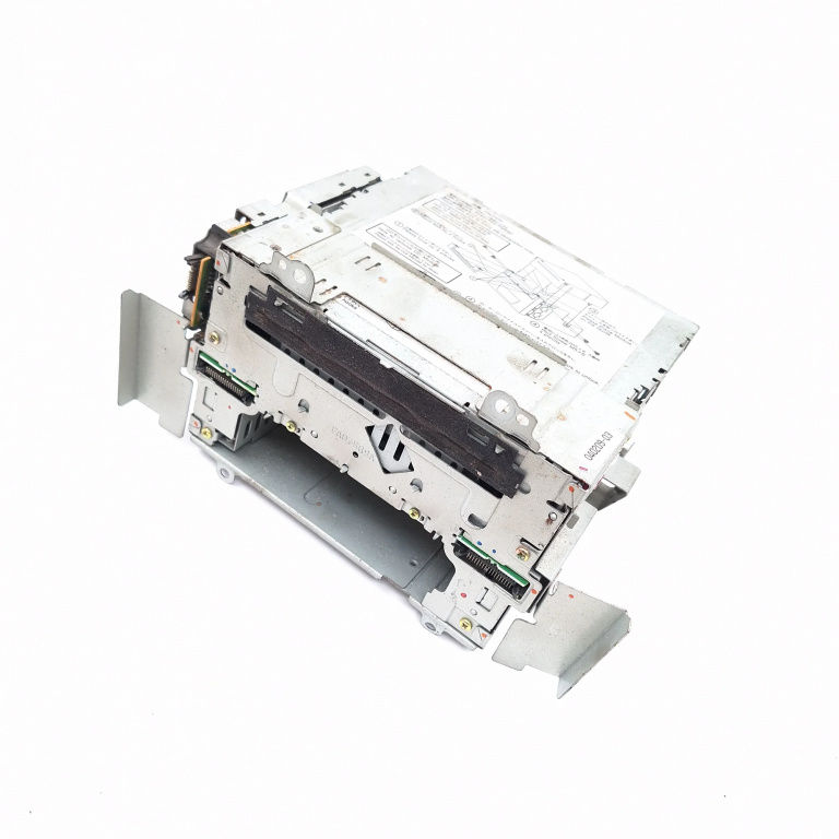 Media Player / Radio / Unitate Cd / Casetofon Mazda 6 (Gg) 2002-2008 Cd Player Radio Fa07569A, Ff0011068B, Fv03735, Fx0215990A