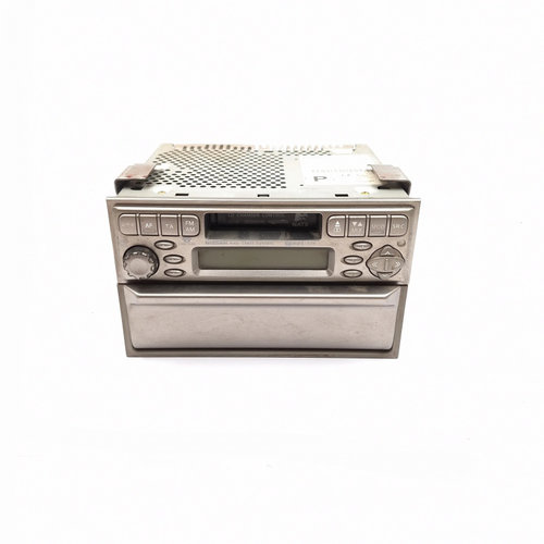 Media Player / Radio / Unitate Cd / Casetofon Nissan X-Trail (T30) 2001-2007 2.0 4X4 Qr20De Benzina ...