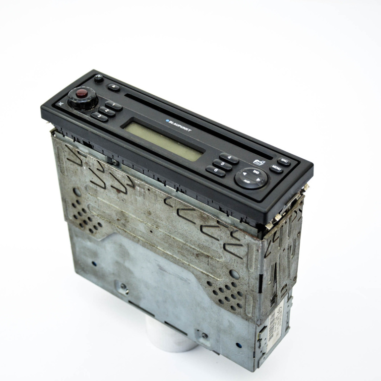 Media Player / Radio / Unitate Cd / Casetofon Renault Megane 2 2002-2010 1.5 Dci K9K 722 Motorina Cd Player Mp3 Radio 8200622121, 8200622121A, 7646128591