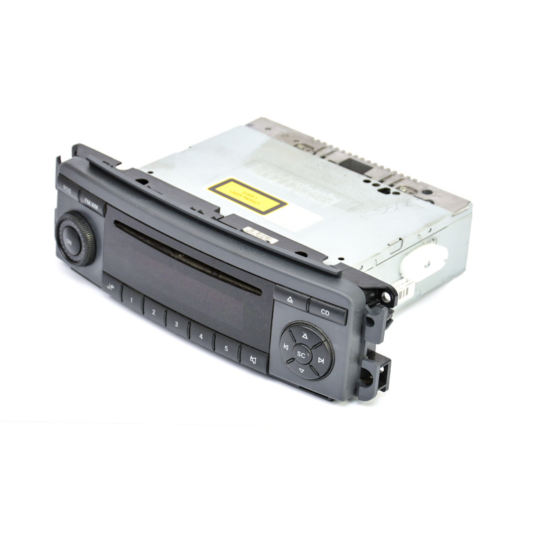 Media Player / Radio / Unitate Cd / Casetofon Smart Forfour (454) 2004-2006 1.1 (454.030) M 134.910 Benzina Cd Player Radio A4548200379, Be6085 Harman Becker