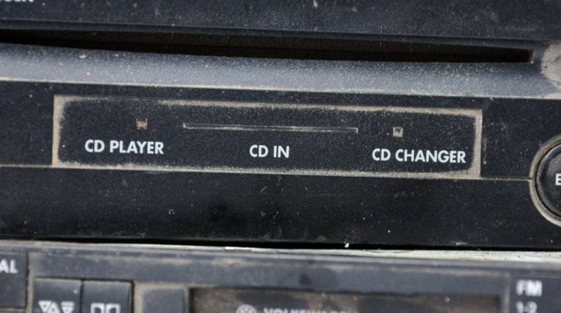 Media Player / Unitate CD / Casetofon VW PASSAT B5, B5.5 1996 - 2005 1J0035186D