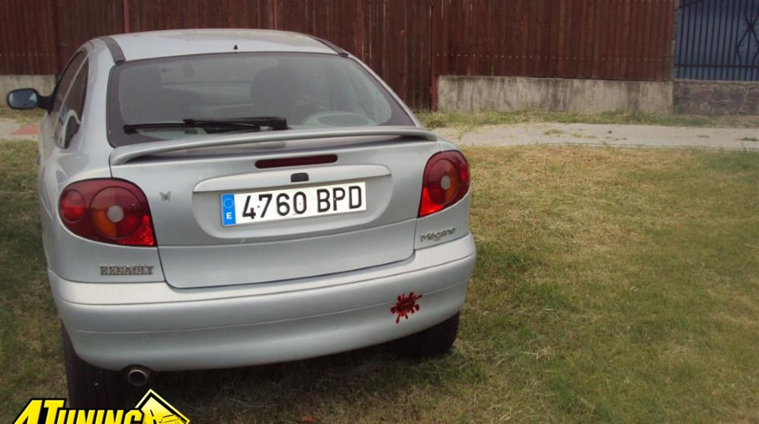 MEGANE COUPE AN 2001 PIESE DIN DEZMEMBRARE