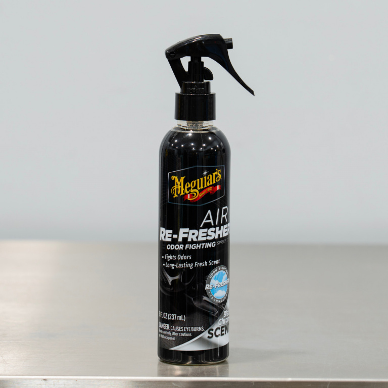 Meguiar's Aer Re-Fresher Odor Fighting Spray Black Chrome Scent Refresh &amp; Instantly Fight Odors Spray Odorizant Inlaturare Mirosuri Aroma Black Chrome 237ML G250708