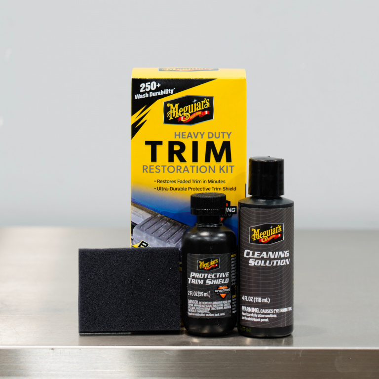 Meguiar's Heavy Duty Trim Restoration Kit Ultra-Durable Protection with UV Blocking Protection Kit Restaurare Trimuri Plastice Exterior Auto G250100
