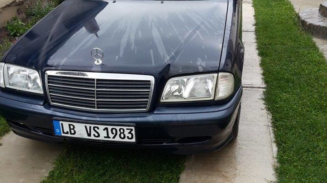 Mercedes 180 18 2001