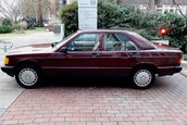 Mercedes 190 E cu 462 km in bord