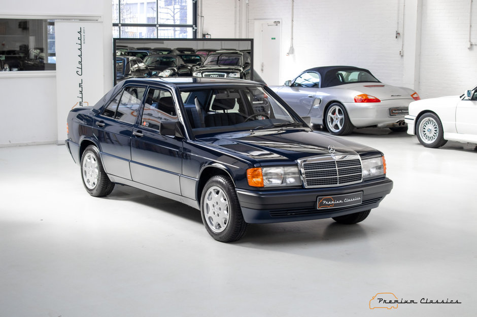 Mercedes 190E cu 13.692 de kilometri