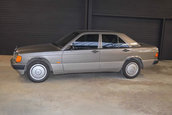 Mercedes 190E cu 18.000 km la bord