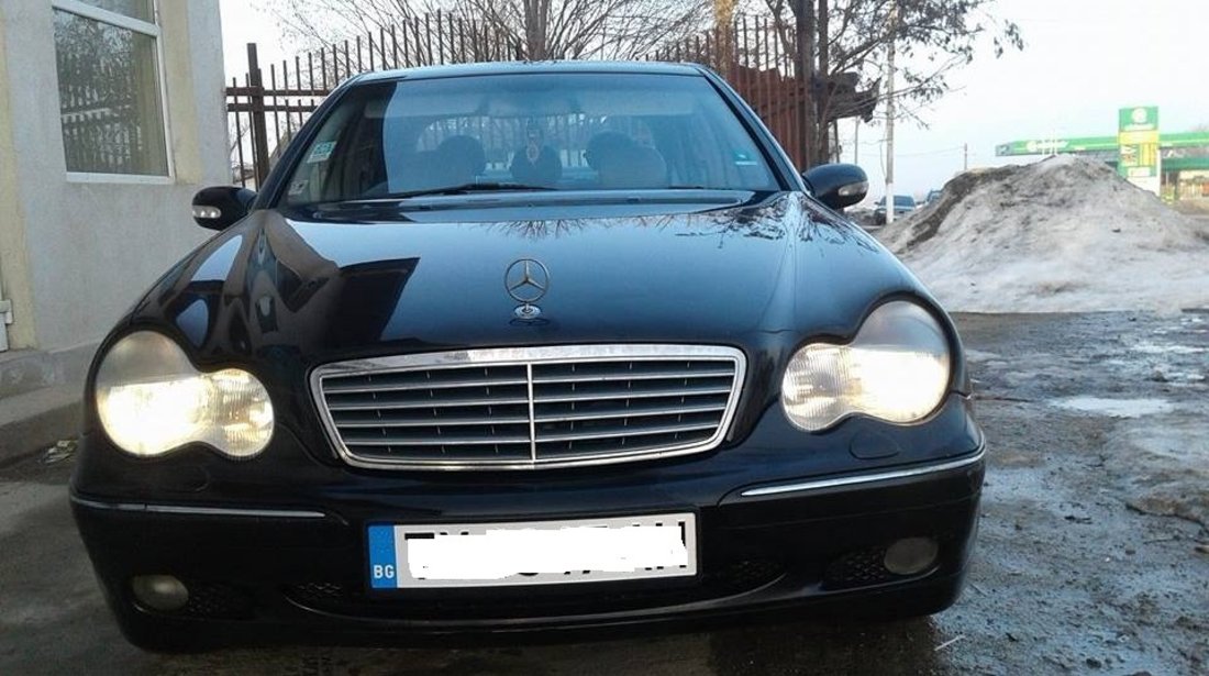 Mercedes 220 15 2001