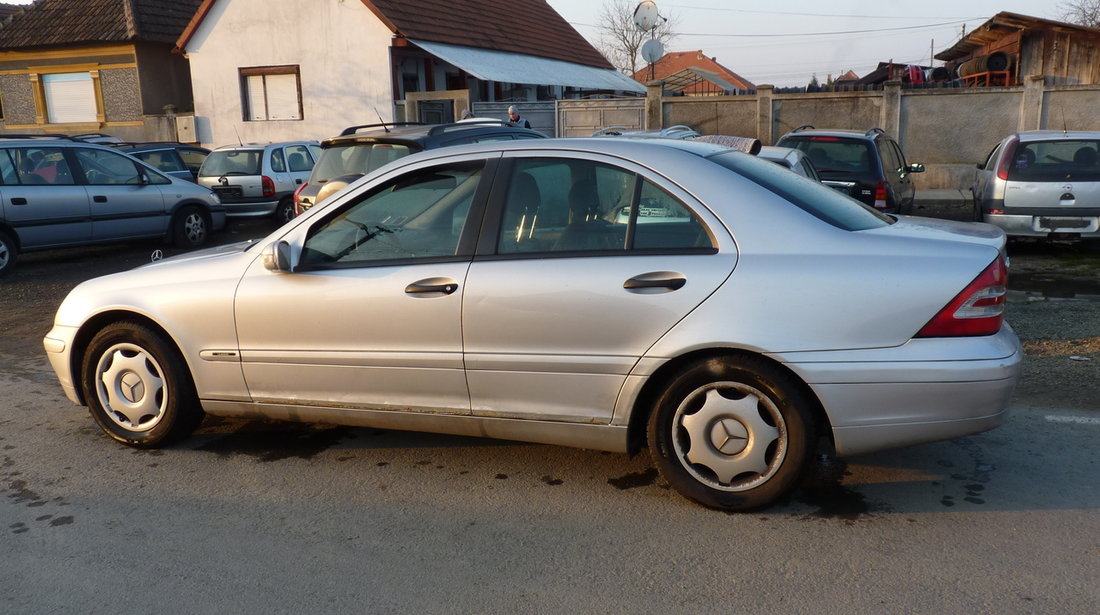 Mercedes 220 2,2 2001