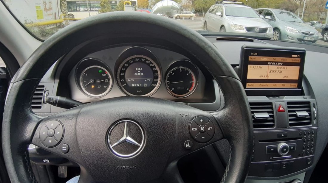 Mercedes 220 220 2010