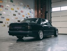 Mercedes 300E cu motor de BMW