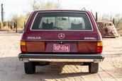 Mercedes 300TD cu 1.258.817 de kilometri la bord