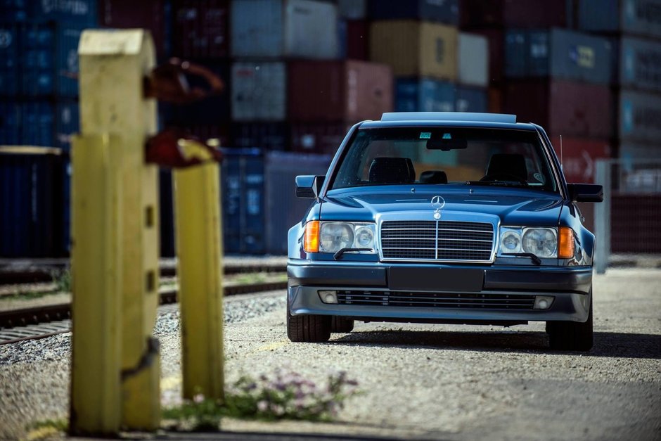 Mercedes 500E albastru