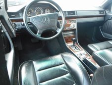 Mercedes 500E cu 360.000+ km la bord