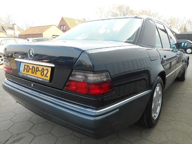 Mercedes 500E cu 360.000+ km la bord