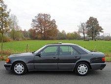 Mercedes 500E cu 500.000+ km la bord