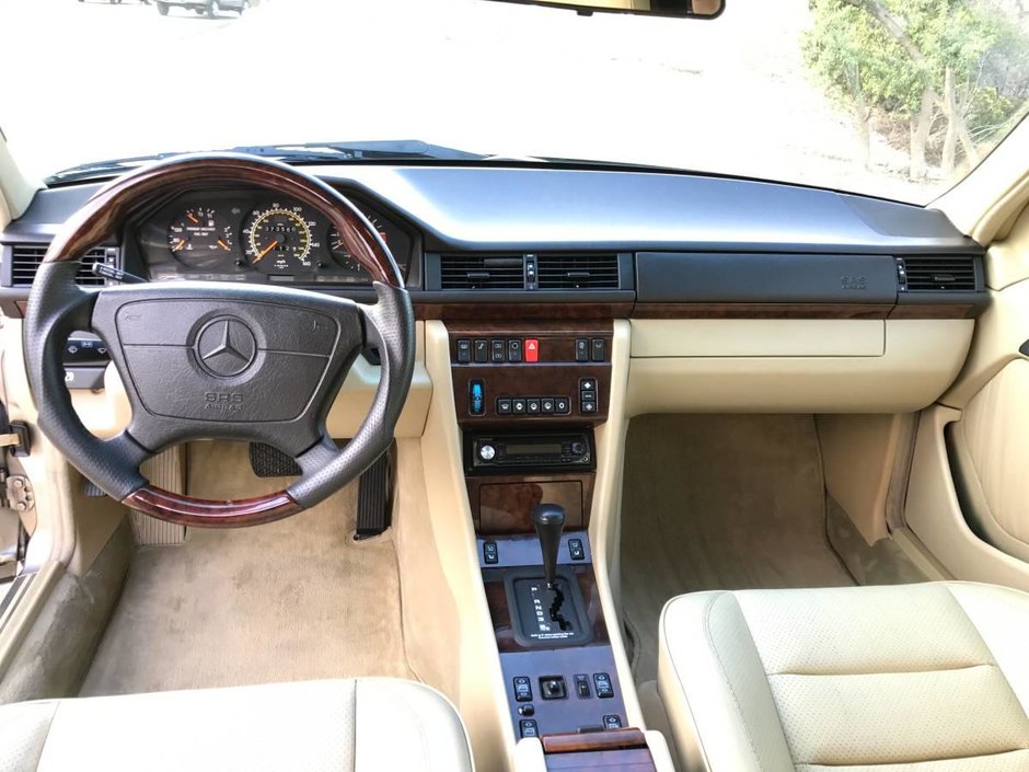 Mercedes 500E din 1992