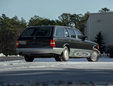 Mercedes 560 TEL by Caro