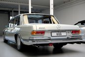 Mercedes 600 Pullman cu interior de Maybach