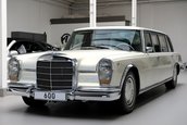 Mercedes 600 Pullman cu interior de Maybach