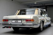 Mercedes 600 Pullman cu interior de Maybach