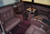 Mercedes 600 Pullman cu interior de Maybach