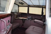 Mercedes 600 Pullman cu interior de Maybach