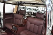 Mercedes 600 Pullman cu interior de Maybach