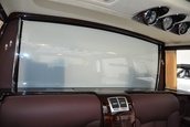 Mercedes 600 Pullman cu interior de Maybach