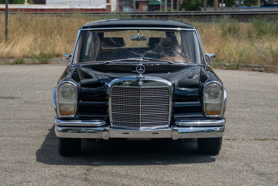 Mercedes 600 Pullman de vanzare