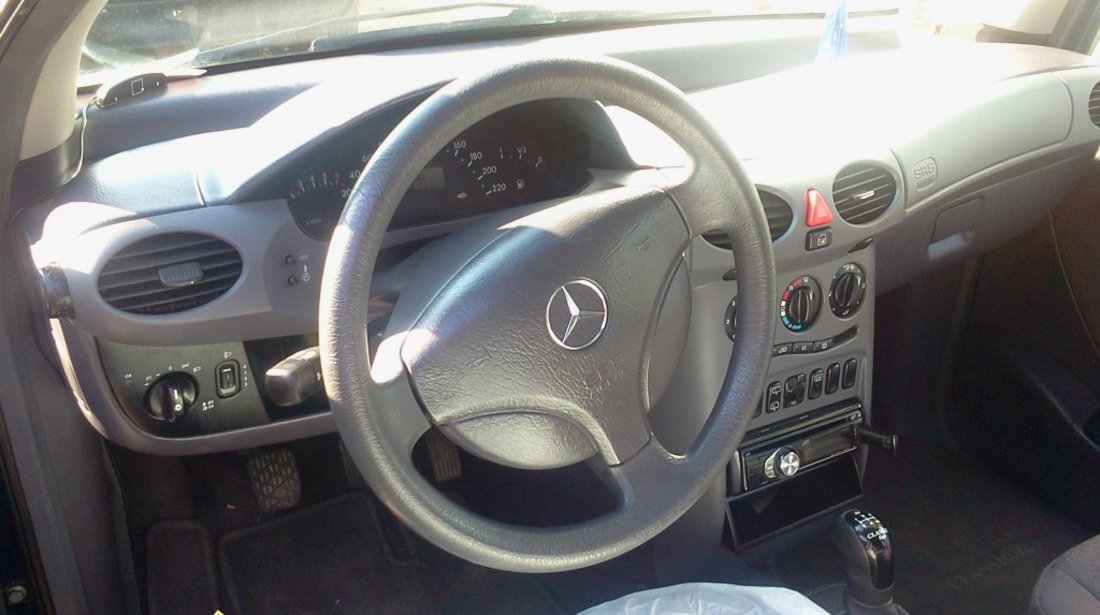 Mercedes A 140 hatchback
