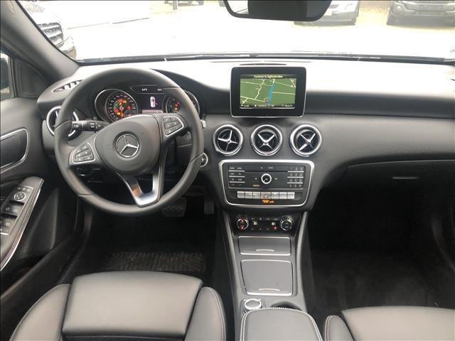 Mercedes A-Class stricat dupa doar 1.305 km