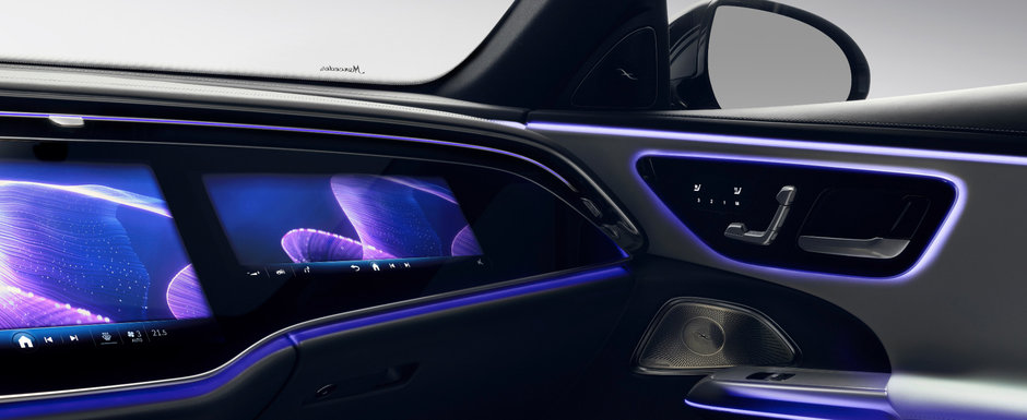 Mercedes a publicat acum primele fotografii si informatii oficiale. Noua masina a nemtilor are trei display-uri in bord, o camera selfie, Angry Birds si TikTok Mercedes a publicat acum primele fotografii si informatii oficiale. Noua masina a nemtilor are trei display-uri in bord, o camera selfie, Angry Birds si TikTok
