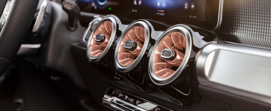 Mercedes a publicat acum toate pozele posibile si imposibile: nemtii ofera pentru prima data in Europa masina asta! Mercedes a publicat acum toate pozele posibile si imposibile: nemtii ofera pentru prima data in Europa masina asta!
