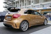 Mercedes A45 AMG bej