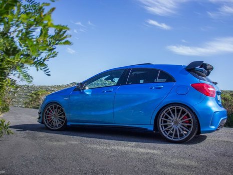 Mercedes A45 AMG by Vossen
