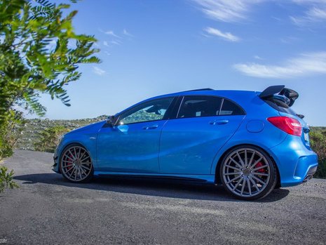 Mercedes A45 AMG by Vossen